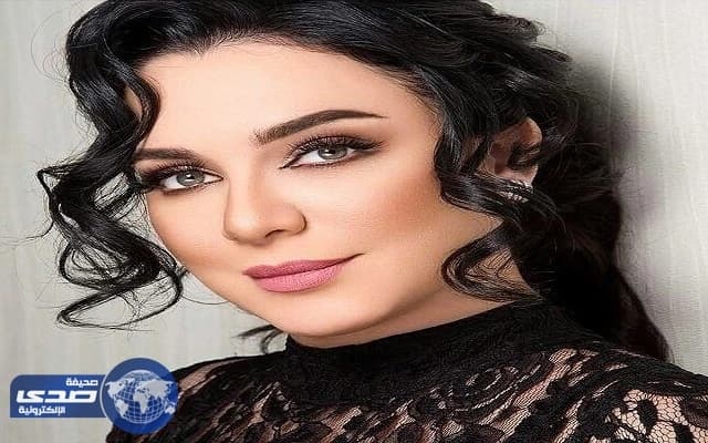 بالصورة .. سلاف فواخرجي تردّ على خبر انفصالها عن زوجها