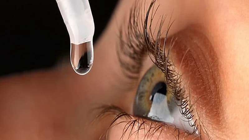استشاري يكشف عن قطرة عين تساعد في الاستغناء عن نظارة القراءة